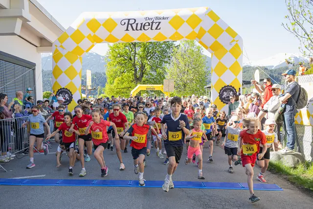 Wenn der Startschuss beim Bäcker Ruetz Lauf fällt, gibt es kein Halten mehr. | Foto: Paul Weber