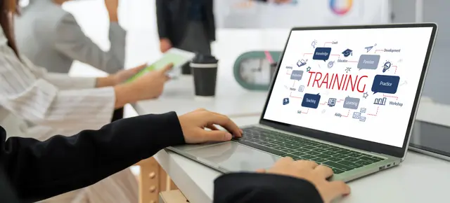 Unternehmen werden mit den Angeboten DIGI:Stiftung Steiermark 2.0 und DIGI:Base des StAF KI-fit für die Zukunft gemacht.  | Foto: Panthermedia/BiancoBlue
