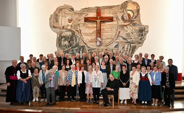 Diözese Innsbruck ehrt 76 Engagierte für langjährigen Einsatz