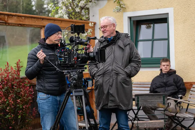 Gleich mit zwei neuen Folgen meldet sich das erfolgreiche Krimiformat „Die Toten von Salzburg“ wieder zurück.
Im Bild Erhard Riedlsperger | Foto: Satel Film