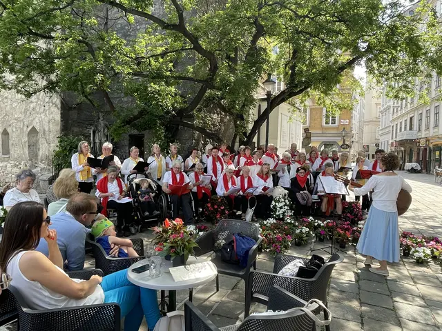 Blumen und Musik zaubern eine harmonische Atmosphäre beim Blumenfest. Am Montag, dem 11. Mai geht es ab 14 Uhr los. | Foto: Stefan Ebner