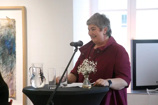 Kulturreferentin Barbara Hauser begrüßte zur Ausstellungseröffnung