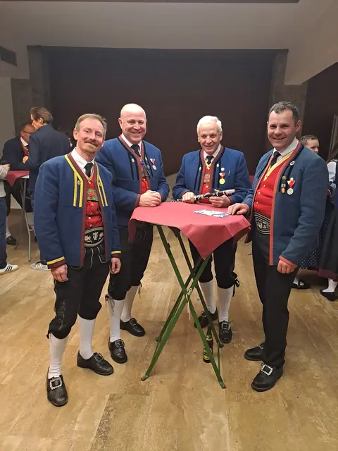 Musikanten unter sich mit Kapellemeister jakon Grissemann (li.) und 