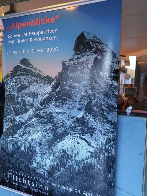 Ausstellungsplakat "Alpenblicke" | Foto: lichtsinn