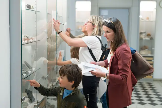 An den insgesamt 43 Stationen konnten Besucherinnen und Besucher erleben, wie Maschinen lernen, wie aus Abfällen neue Rohstoffe entstehen und welche Innovationen unsere Mobilität zukünftig prägen werden. | Foto: MUL/Tauderer