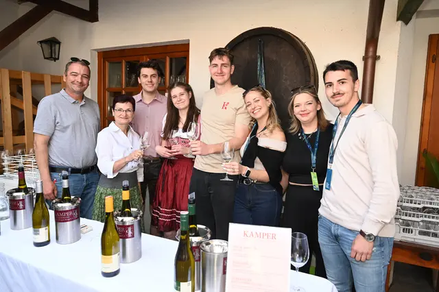 Erfolgreicher Weinstieg in den Frühling in Gumpoldskirchen. | Foto: Pohl