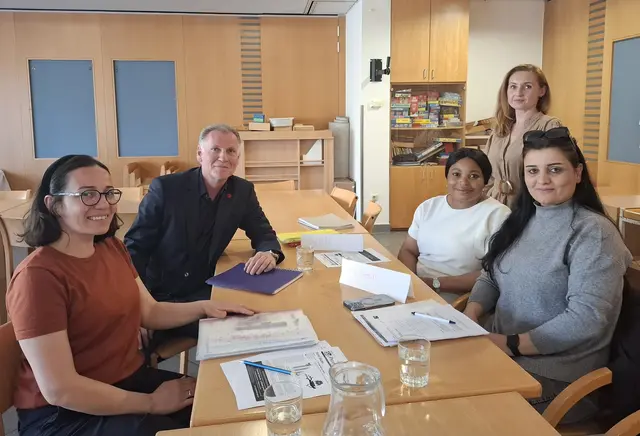 SPÖ-Ortsparteivorstitzender Mario Moser-Luger zu Besuch beim Deutschkurs. | Foto: SPÖ Engerwitzdorf