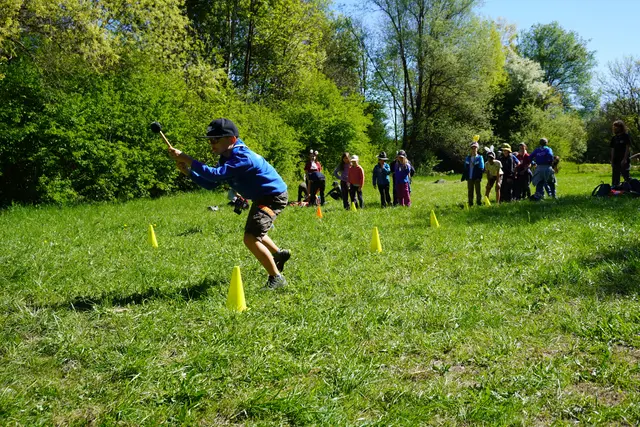 Cricket ist das Lieblingsspiel der Herzkönigin.  | Foto: AMG