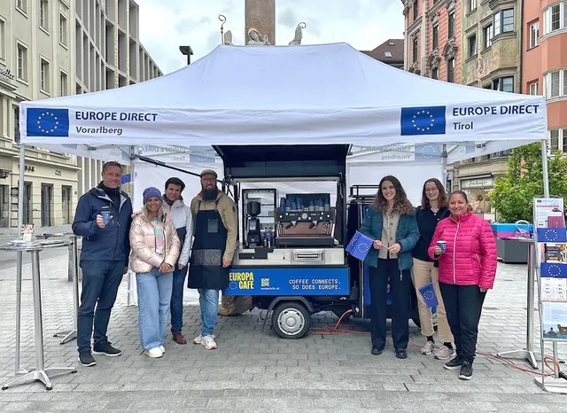 Das europacafé macht anlässlich des Europatags in Innsbruck: Am 5. Mai zwischen 10 und 17 Uhr entsteht ein offener Begegnungsraum. | Foto: EDI Tirol