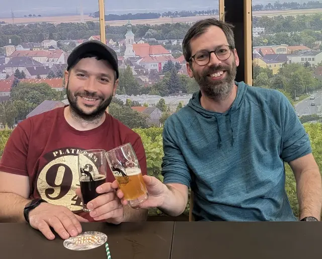Manuel und Florian testeten fast alle Biersorten.  | Foto: Stadtgemeinde Zistersdorf