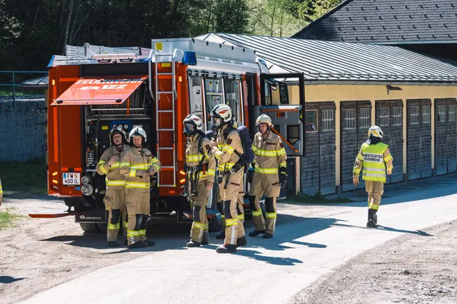 Übung im Batteriespeicher Kraftwerk Obere Sill