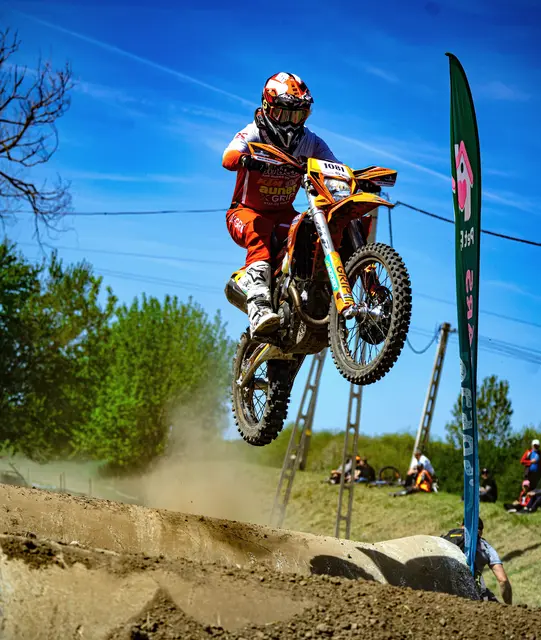 Zum Auftakt der ungarischen Enduro-Meisterschaft landet Mario Hirschmugl in Tamasi auf Platz zwei. | Foto: Mario Hirschmugl