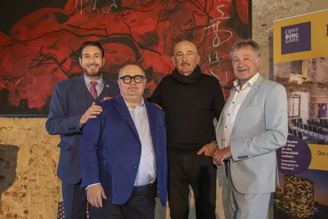 Clemens Unterreiner, Werner Trenker, Hannes Mlenek und Bürgermeister Martin Falk. | Foto: Jürgen Hammerschmid