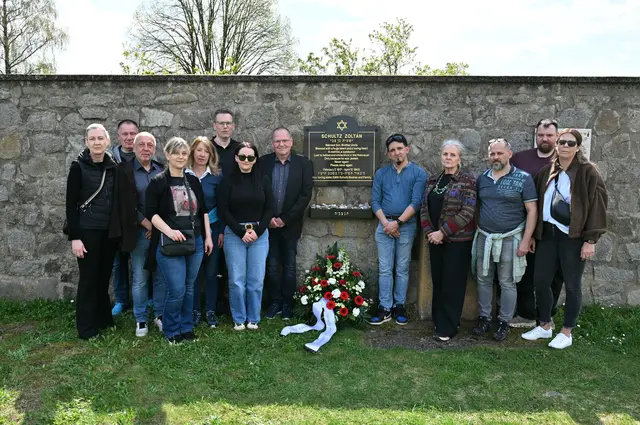 Funktionärinnen und Funktionäre des ÖGB Kirchdorf besuchten kürzlich die Gedenkstätte des ehemaligen KZ Mauthausen und gedachten im Rahmen einer Kranzniederlegung der Opfer des Nationalsozialismus. | Foto: ÖGB Kirchdorf