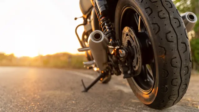 Der Lenker, ein 21-jähriger Klagenfurter, gab an, dass es die erste Ausfahrt mit seinem neuen Motorrad sei und er dieses kurz testen habe wollen (Symbolfoto) | Foto: stock.adobe.com/at/PIPAT