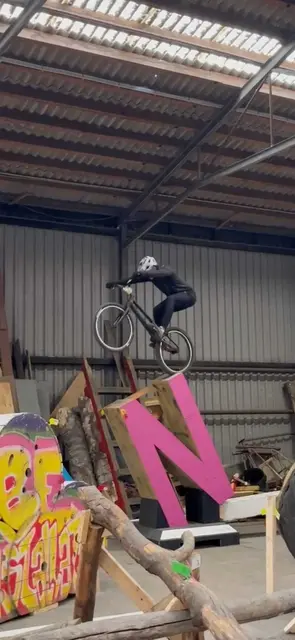 Bike-Trialer Nico Ostheimer mischt international vorne mit