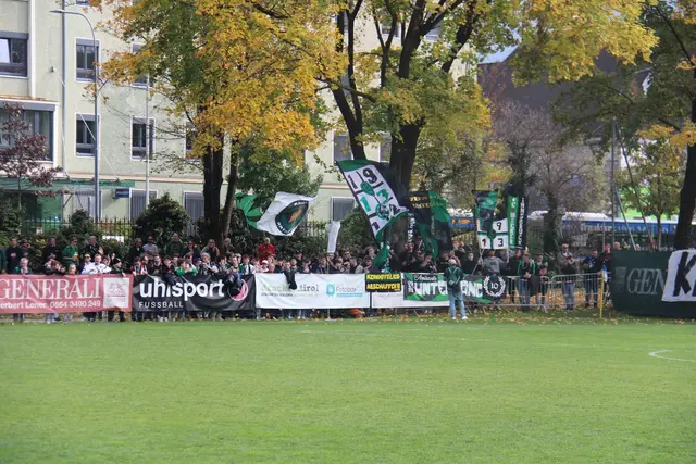 Mindestens 500 Wackerfans sind beim Stadtderby in Hötting West zu Gast. Hier die Wackerfans auf der Fenner. | Foto: Union