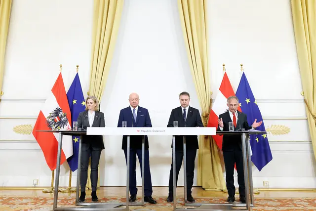Die Bundesregierung aus ÖVP, SPÖ und Neos hat nach zähen Verhandlungen am Montagabend die Eckpunkte für das Doppelbudget 2027/28 vorgestellt. Die Reaktionen dazu fallen unterschiedlich aus. | Foto: APA-Images / APA / FLORIAN WIESER