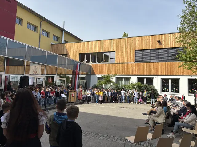 Volksschule nach großem Ausbau feierlich eröffnet