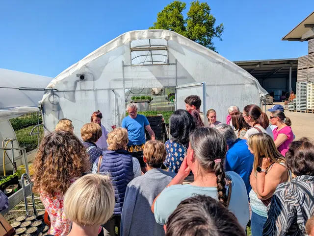 Am 24. April gab es einen Klagenfurter Bäuerinnentreff beim Feldgemüsebetrieb Lerchster. | Foto: LK Kärnten