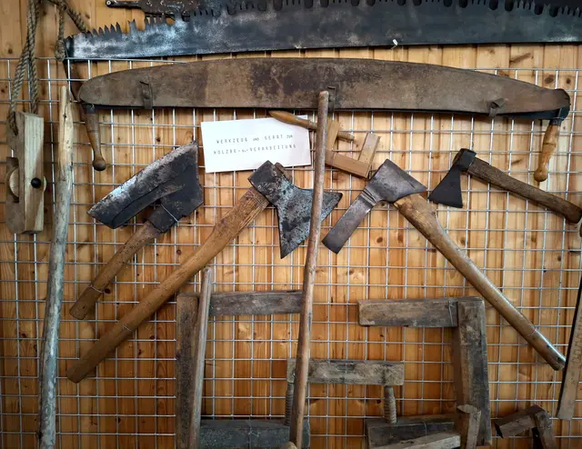 Holzbearbeitung | Foto: Heimatverein Katsdorf