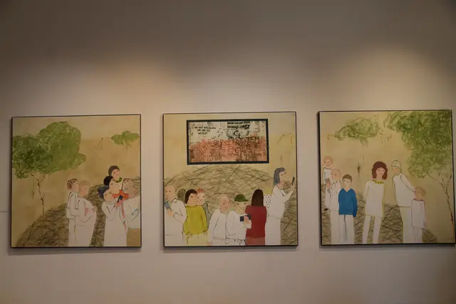 Gleichzeitig zur Bühnenpremiere wird auch die Ausstellung mit den Begleitbildern eröffnet. | Foto: MeinBezirk/Michael Strini