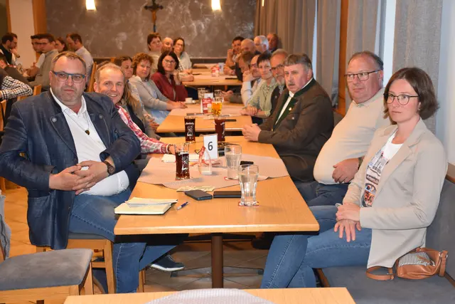 Bezirksbauernrat Perg mit Neuwahlen des BB Bezirksvorstands und Nominierung der LK-Räte im GH Häuserer in Mitterkirchen.  | Foto: Robert Zinterhof