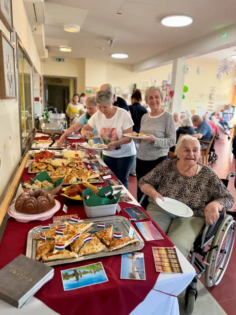 Kulinarische Vielfalt am Buffet.  | Foto: Pflegekompetenzzentrum Neufeld
