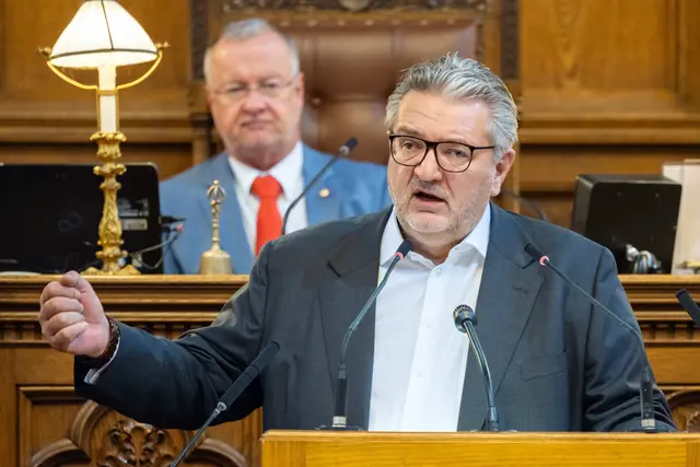 Gesundheitsstadtrat Peter Hacker (SPÖ) teilte im Wiener Landtag ordentlich gegen die ÖVP Niederösterreich beim Thema Gastpatienten aus. (Archiv) | Foto: APA-Images / SEPA.Media / Michael Indra