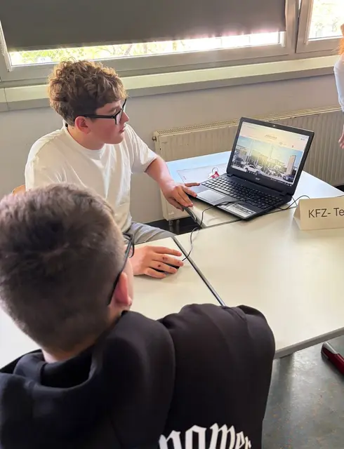 Sportmittelschüler testen spannende Lehrmöglichkeiten