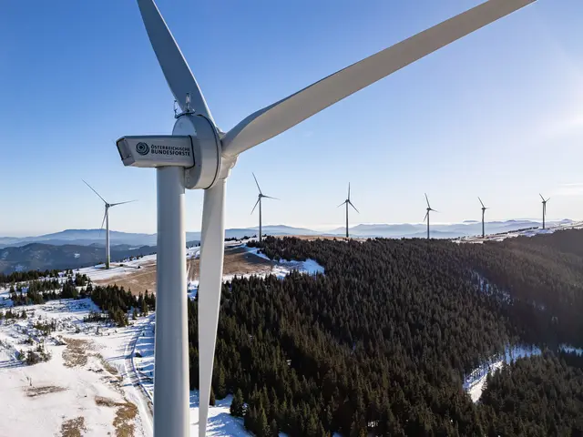 Windkraft mitten in den Alpen. In Oberösterreich ein Sakrileg, in der Steiermark Realität. Der größte Windpark der Alpen steht auf der Pretulalpe, 18 Windräder drehen sich dort. | Foto: ÖBf/Lindmoser