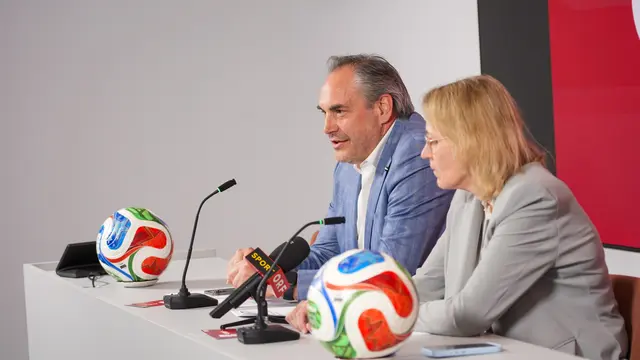 Die interimistischen ORF-Sportchefs Veronika Dragon Berger und Martin Szerencsi. | Foto: ORF/Roman Zach-Kiesling