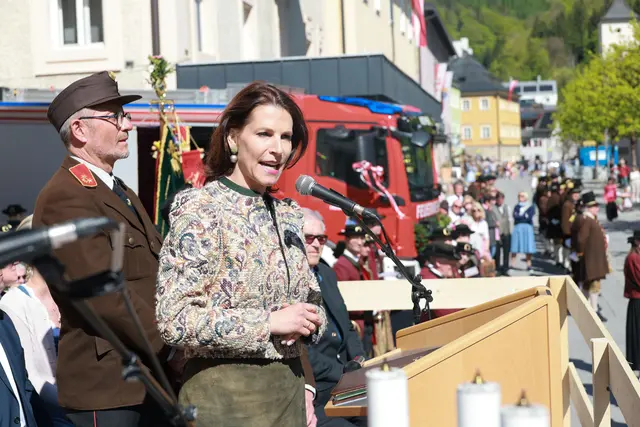 Landeshauptfrau Karoline Edtstadler bei ihrer Festansprache. | Foto: Land Salzburg/Franz Neumayr