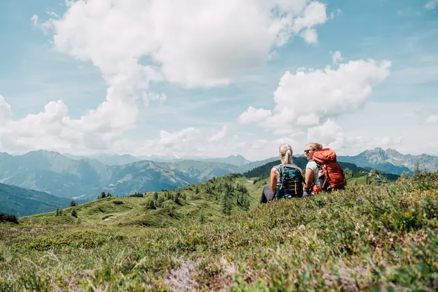 Anders als klassische Fernwanderwege mit klar definiertem Start- und Zielpunkt überzeugt der Almenweg vor allem durch seine Flexibilität. | Foto: SalzburgerLand Tourismus