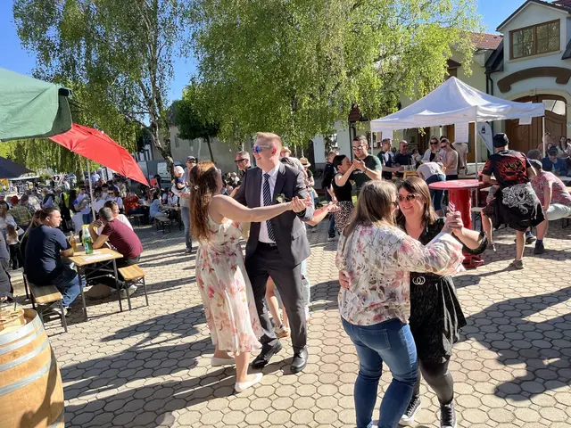 Joiser Kirtag entwickelte sich zu einem kleinen Volksfest