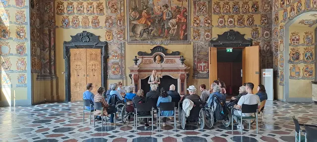 Freilichtmuseum bietet Demenzkranken neue Zugänge zu Kunst und Kultur