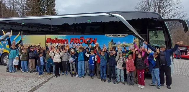 Die Gruppe unternahm einen Schulausflug in die Salzwelten. | Foto: Verein Weg des Salzes