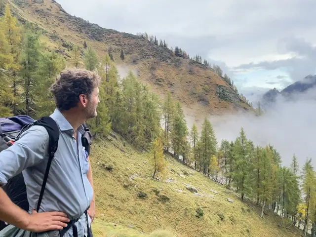 Miguel Rasinger hat sowohl den Voralpenweg, als auch den Nordalpenweg absolviert. Aktuell ist er auf dem Weg von Portugal in die Türkei. | Foto: Rasinger