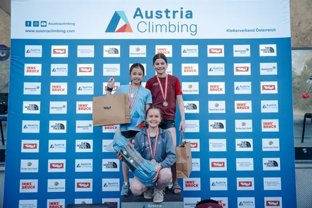 Durch das Erreichen der Zone beim vierten Finalboulder sicherte sie sich Sara Obermoser die Goldmedaille.  | Foto: Austria Climbing