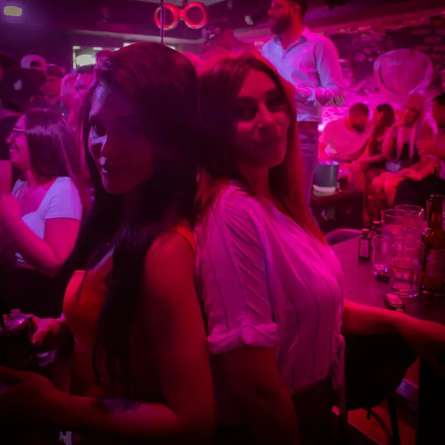 Whine n Kotch starte mit DJ Limbo und DJ Dhami im Welser Wildwechsel voll durch. | Foto: Marmazing Productions/Leitner