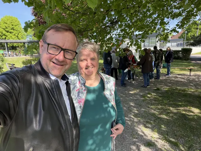 Obfrau Susanne Deux und Obfrau Stellvertreter Michael Weinwurm vom Siedlerverein Zeiselmauer. | Foto: Weinwurm