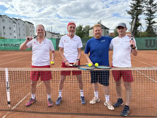 Robert Klimek, Christian Bauer, Stephan Seher und Horst Telser vom Union Tennis Club (UTC) St. Andrä-Wördern. | Foto: Victoria Edlinger