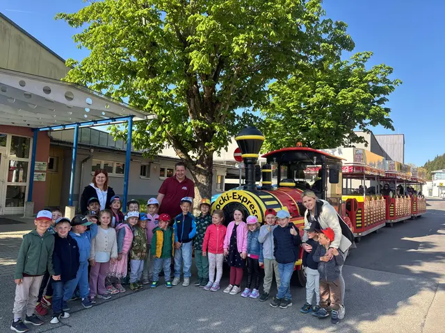 Der Rocki-Express sorgte für strahlende Kinderaugen in Liebenfels.  | Foto: Bimbulli GmbH