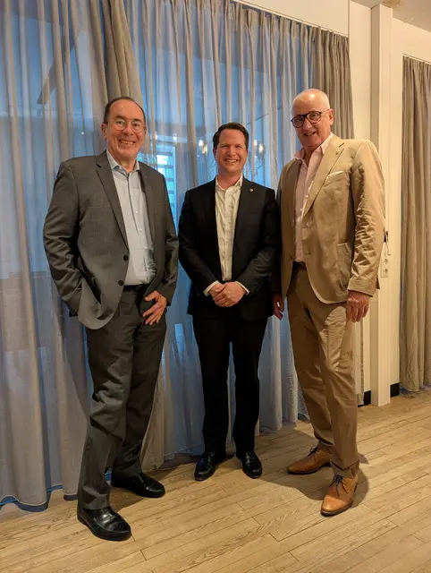 V. l.: Harald Mayer, Pierre Bilgeri und Präsident Engelbert Froschauer. | Foto: Lions Club Schärding-Pramtal