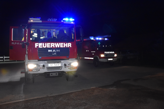 Die FFW Gerlos rückt zu dem Kellerbrand aus.  | Foto: ZOOM-Tirol