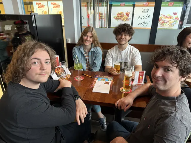 Niklas, Dustin, Joseph und Elisa