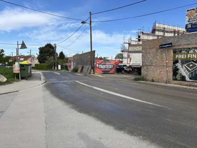 Ein neuer Baustelleneingang am Drygalskiweg sorgt bei Anrainerinnen und Anrainern für Frust. | Foto: Michael Marbacher/MeinBezirk