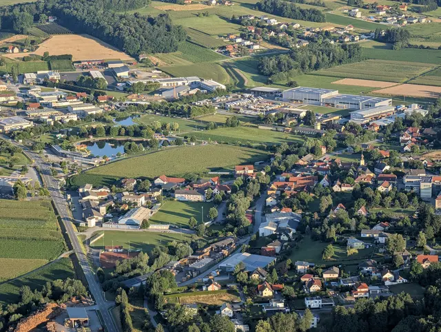 Sinabelkirchen bietet hohe Lebensqualität am Land mit einer perfekten Anbindung an die Städte, etwa Graz und Fürstenfeld.  | Foto: Bernhard Fellinger