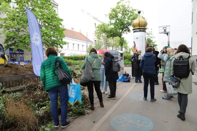 Klimateam schenkt Pflanzen und Sträuchern ein zweites Leben