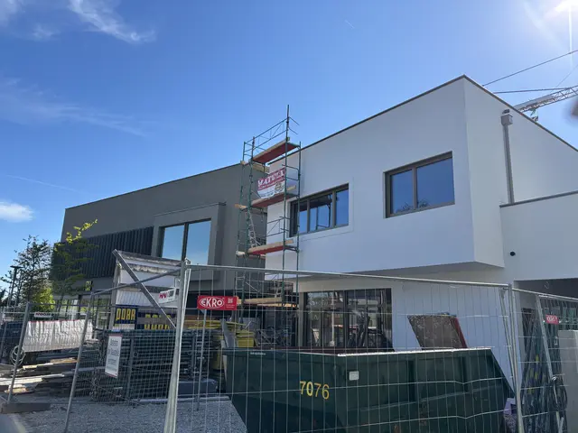 Die OSG investiert insgesamt 6,5 Millionen Euro in das Projekt Gemeindezentrum Bad Sauerbrunn.  | Foto: Jennifer Flechl/MeinBezirk
